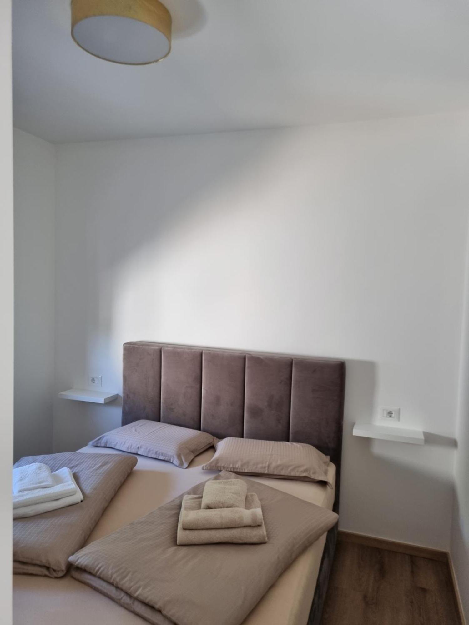 Appartement Luxvu à Rogoznica  Extérieur photo